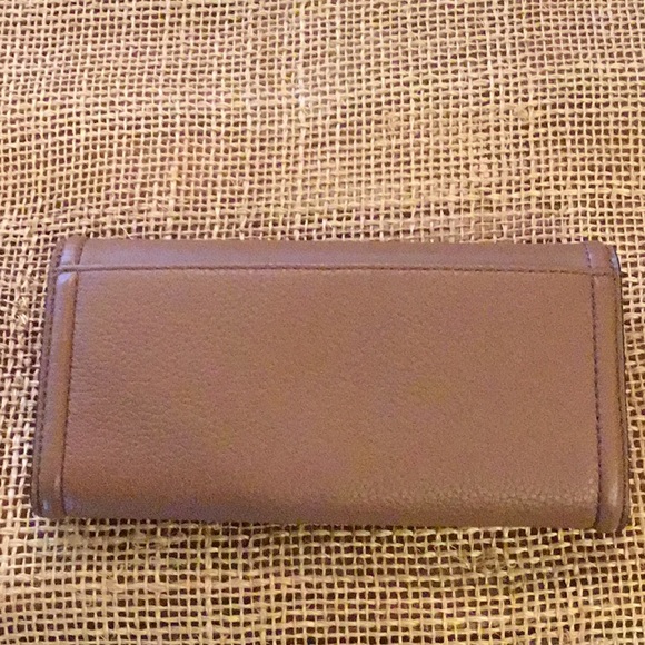 Michael Kors NWOT wallet - Picture 2 of 6